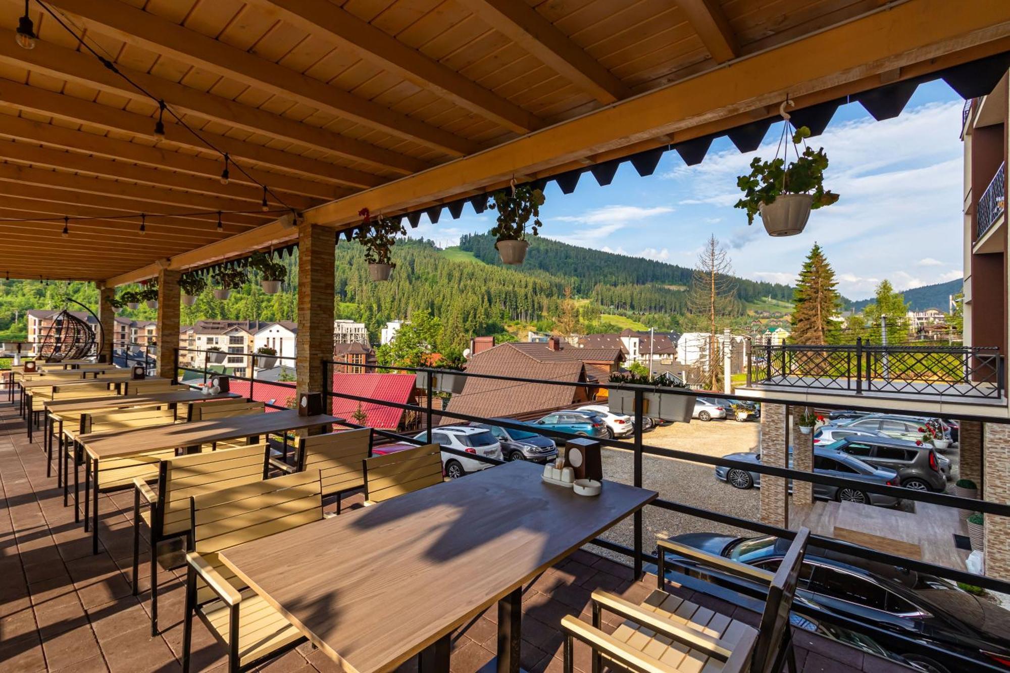 Gold Palace Wellness & Spa Bukovel Eksteriør billede