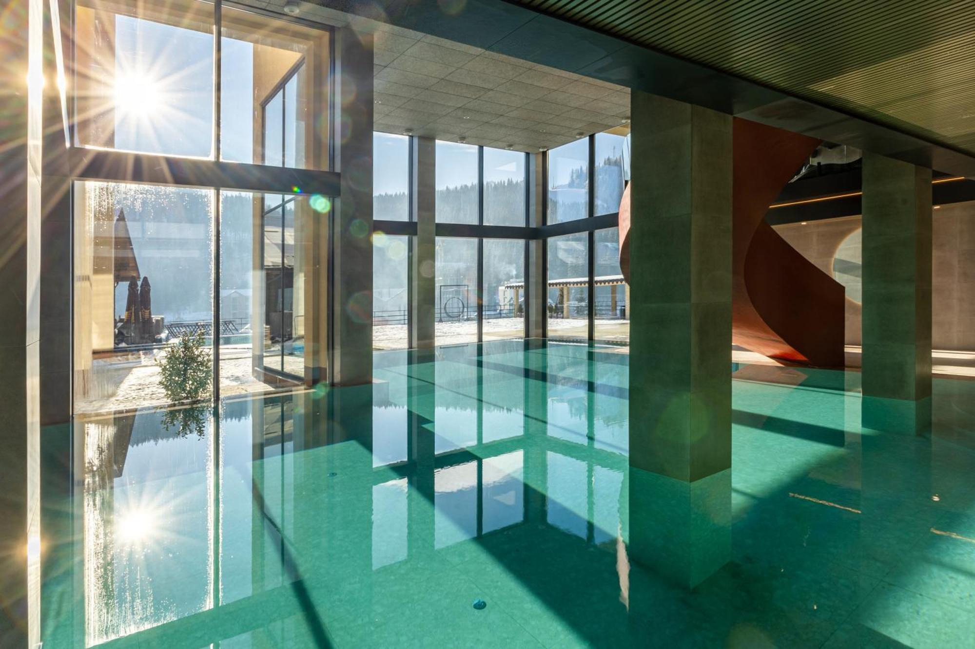 Gold Palace Wellness & Spa Bukovel Eksteriør billede